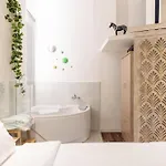 Couple-in Magical With Jacuzzi Apartment