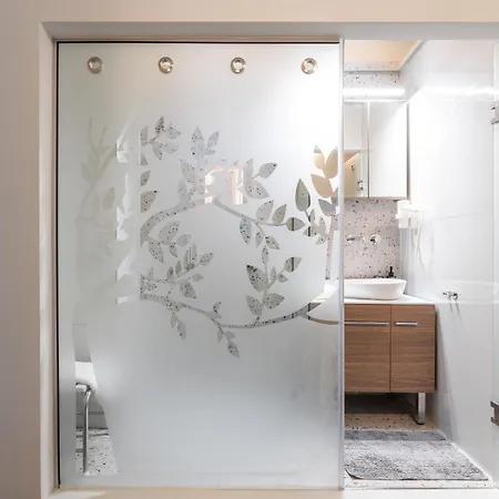 Daire Couple-in Magical With Jacuzzi