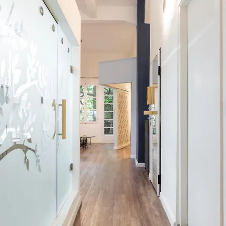 Couple-in Magical With Jacuzzi *