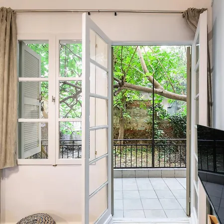 Apartment Couple-in Magical With Jacuzzi *