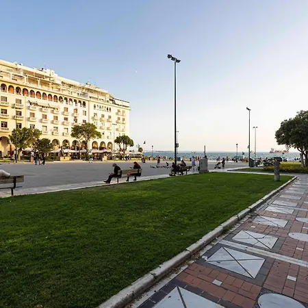 Couple-in Magical With Jacuzzi Daire