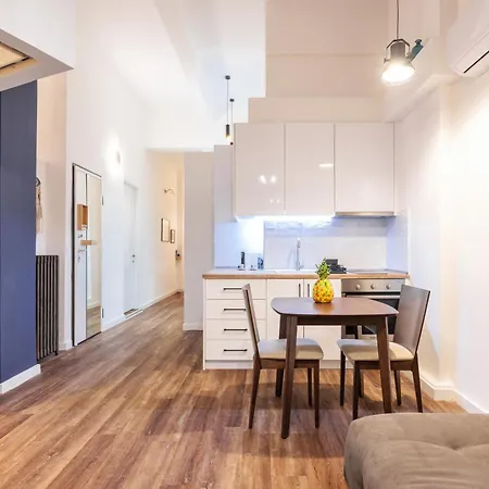 Couple-in Magical With Jacuzzi דירה סלוניקי